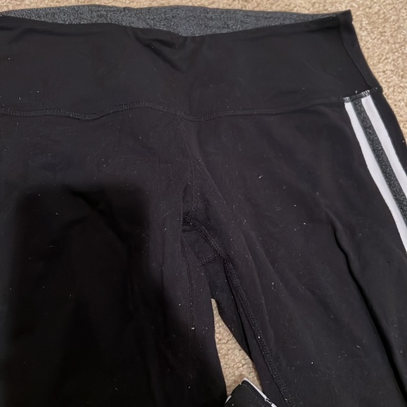 Vintage Lululemon low waist leggings - Picture 2 of 5